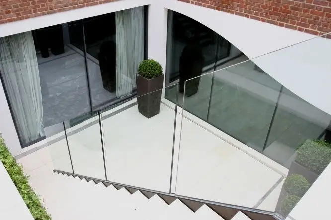 sieger frameless glass balustrade used on an external stairwell