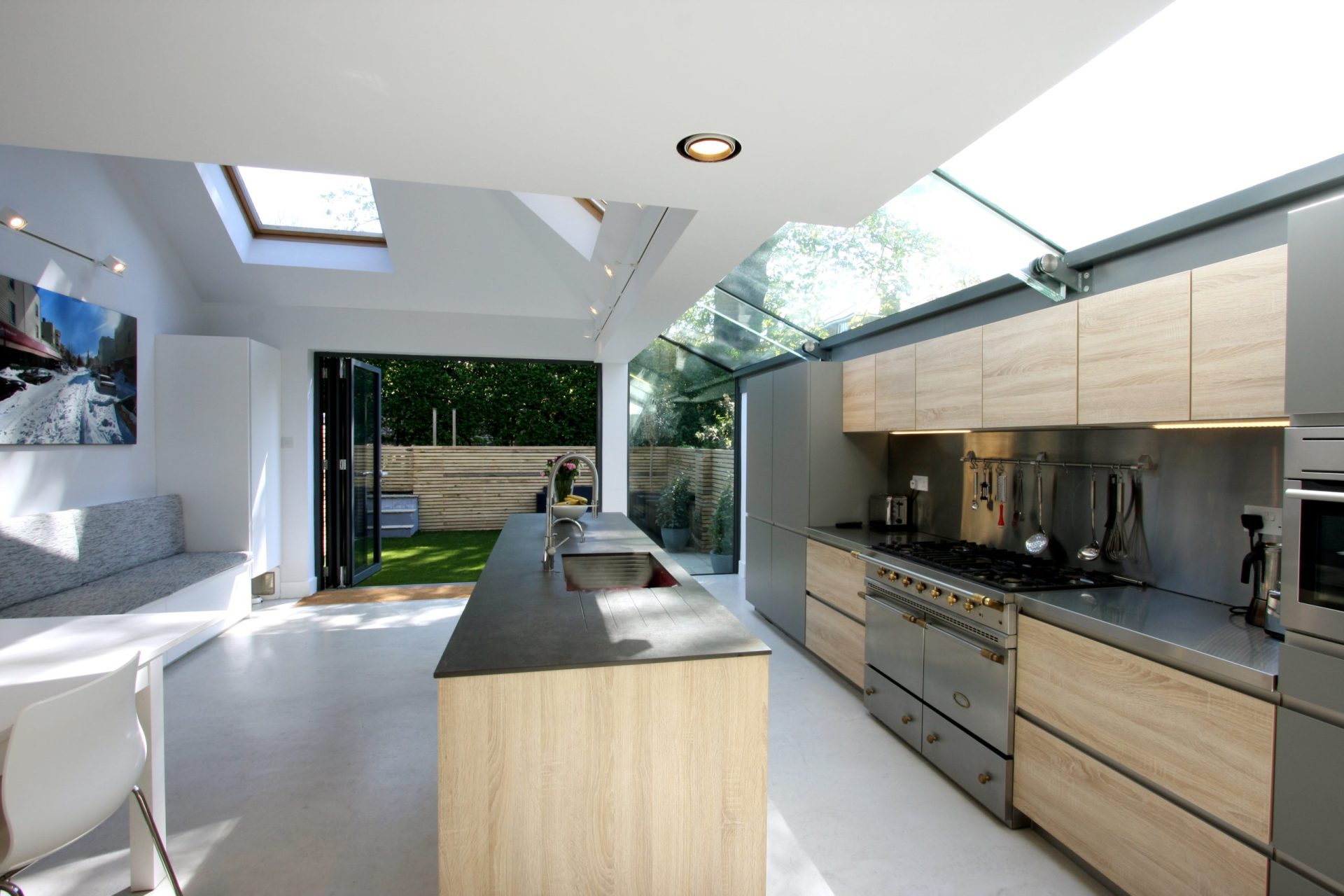 a kitchen with structural glass - shire end hero - sieger systems