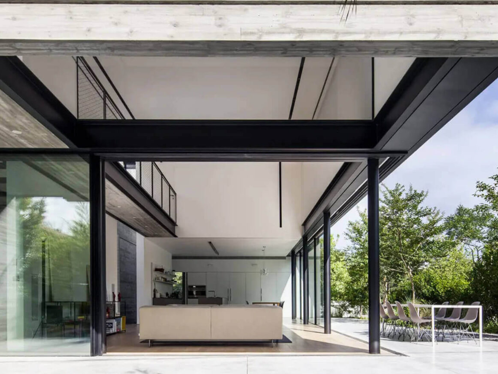 aluminium sliding glass doors on a luxury residential home